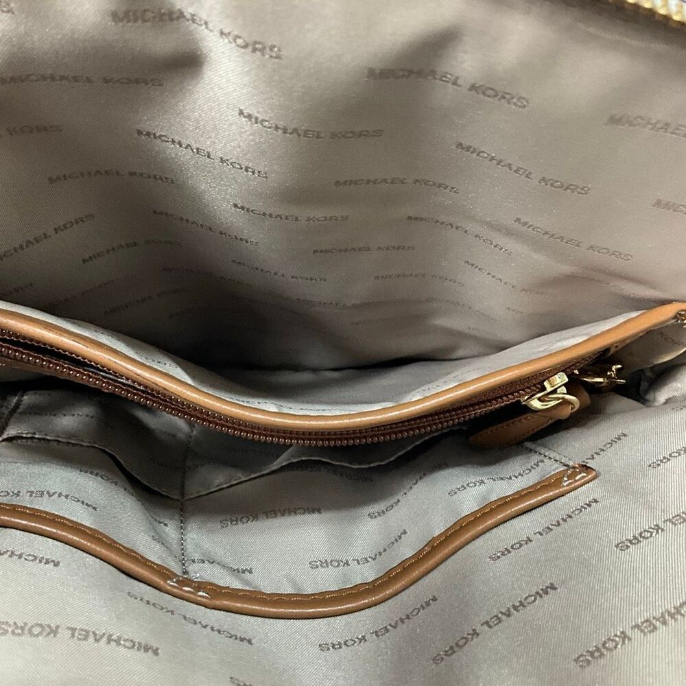 MICHAEL KORS Rhea Zip Medium Slim Backpack - Picture 9 of 9